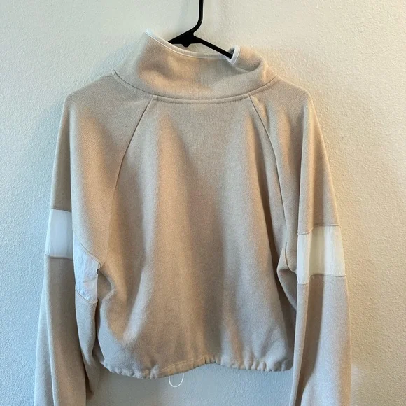 PINK Victoria's Secret Cream Embroidered Logo Knit Top - Picture 4 of 4